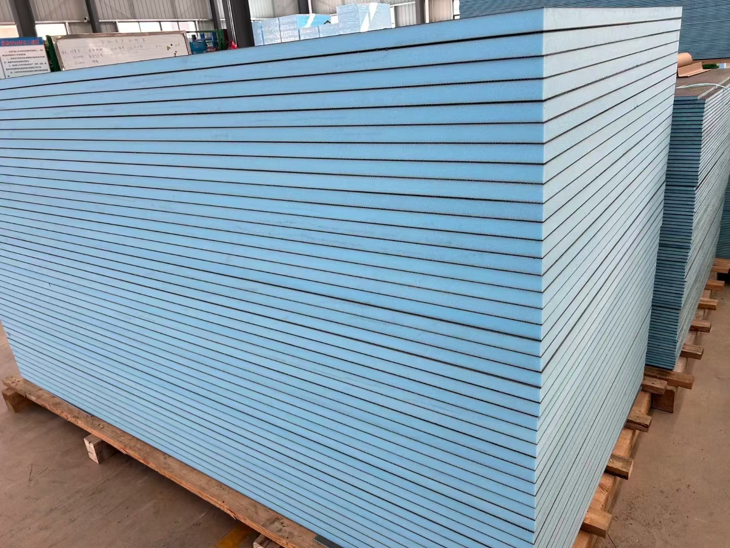 浅谈防水背衬板的优缺点