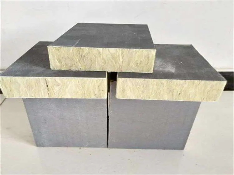 水泥基聚氨酯复合板